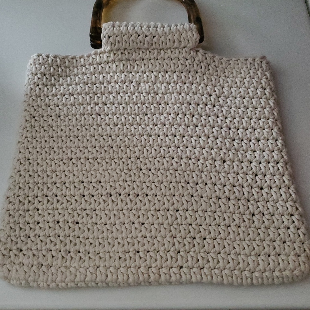 Aerie Crochet Handbag Tortoise Shell Handles Ivory Bag Summer BoHo - Picture 4 of 11